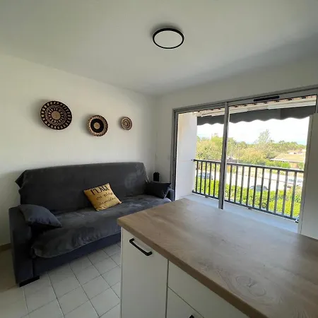 Apartment 4 Couchages,piscine,plage