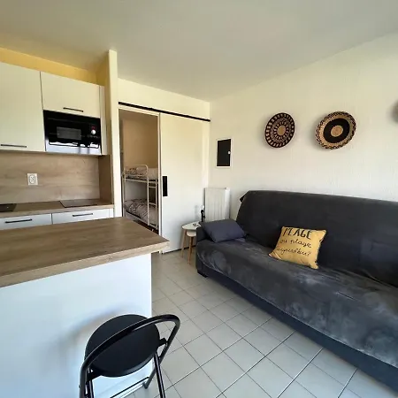 4 Couchages,piscine,plage