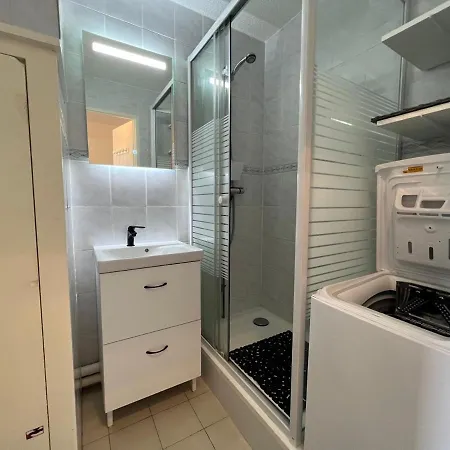4 Couchages,piscine,plage Apartament